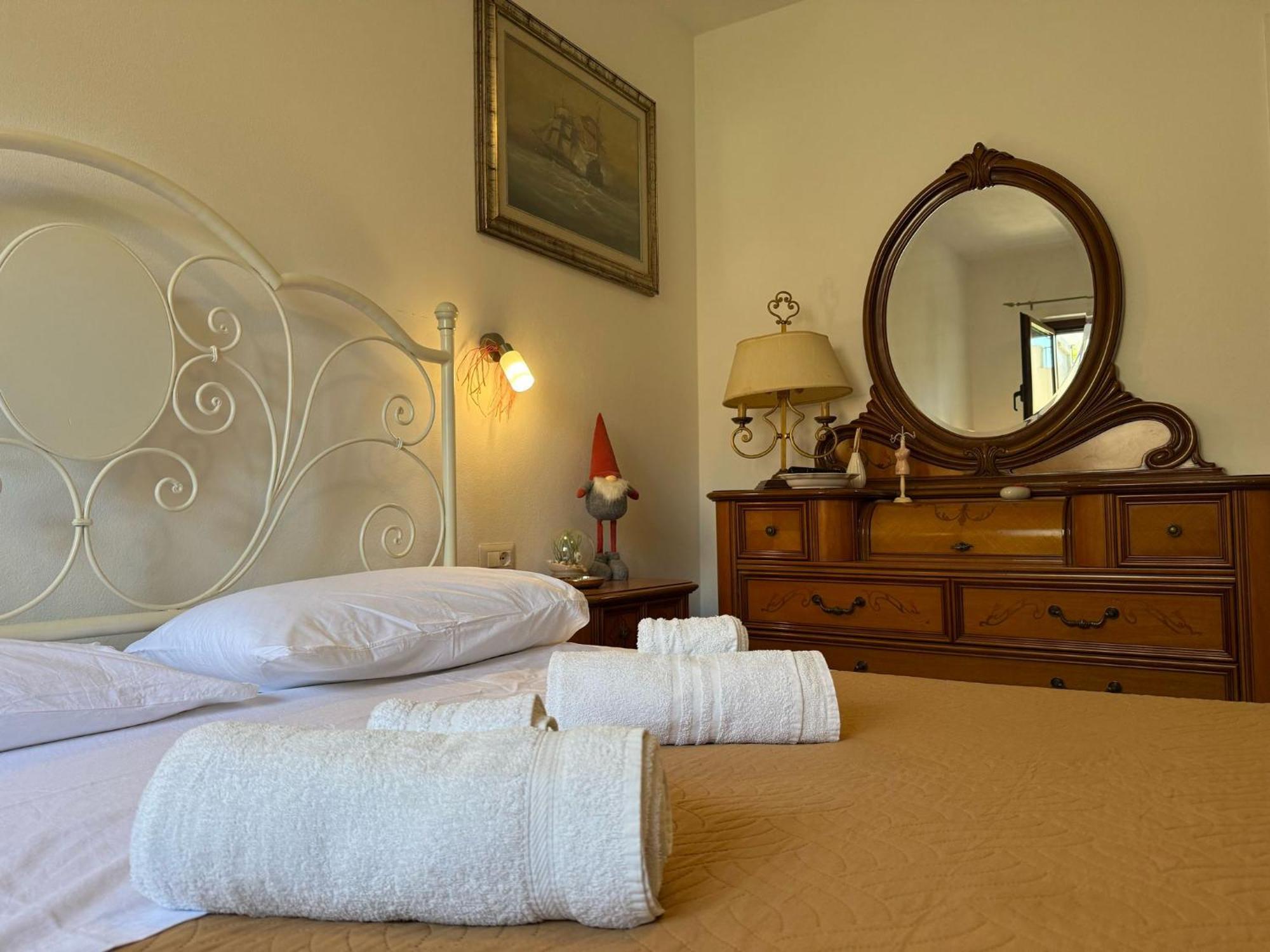 The Refuge Apartment Porto Torres Εξωτερικό φωτογραφία